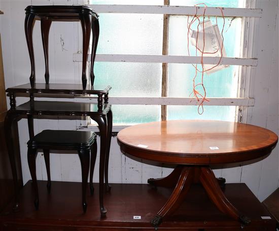 Oval mahogany coffee table, 2 tier table & 2 others(-)